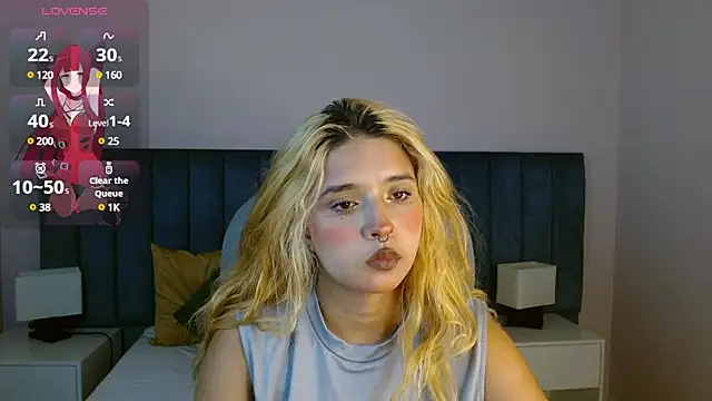 april bunnyy online show from 12/19/24, 08:34