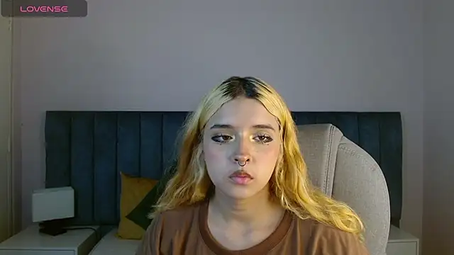 april bunnyy online show from 12/24/24, 06:17