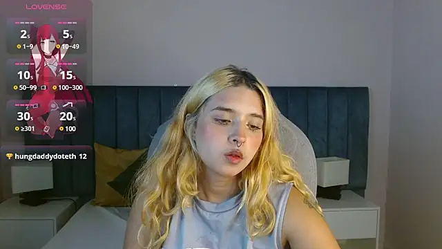april bunnyy online show from 12/26/24, 11:03
