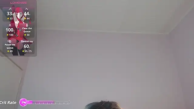 Snapshot of april_bunnyy chatting on 10/17/25, 08:22 april bunnyy online show from 10/17/25, 08:22