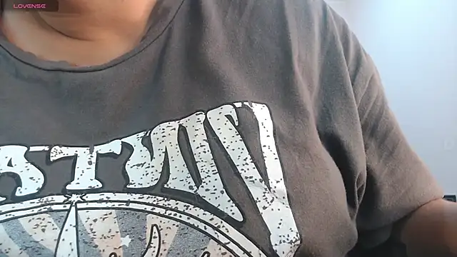 Snapshot of april_bunnyy chatting on 11/22/25, 07:35 april bunnyy online show from 11/22/25, 07:35