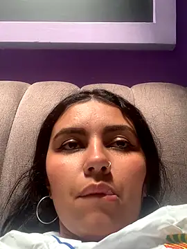 Snapshot of Larabrooks chatting on 10/07/25, 05:43 Larabrooks online show from 10/07/25, 05:43