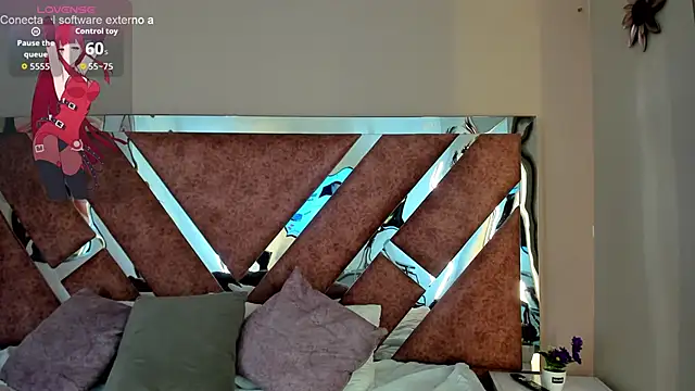 Snapshot of Larabrooks chatting on 10/15/25, 07:14 Larabrooks online show from 10/15/25, 07:14