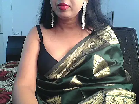 Snapshot of BIG_HEARTED chatting on 09/17/25, 04:52 BIG HEARTED online show from 09/17/25, 04:52