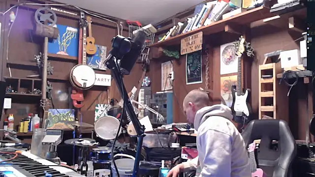 Snapshot of itsjameswebbscope chatting on 11/22/25, 10:09 itsjameswebbscope online show from 11/22/25, 10:09