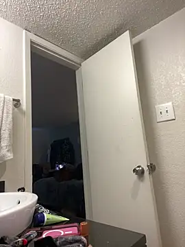 PrettyGal Tingz online show from 01/18/25, 02:55