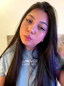 Snapshot of Maii_chan chatting on 11/04/25, 06:23 Maii chan online show from 11/04/25, 06:23