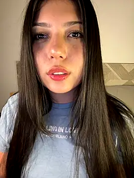 Snapshot of Maii_chan chatting on 12/04/25, 04:55 Maii chan online show from 12/04/25, 04:55