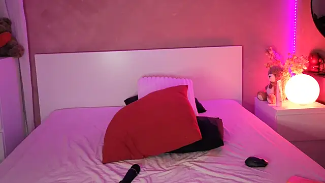 NaughtyMe online show from 07/10/26, 09:17