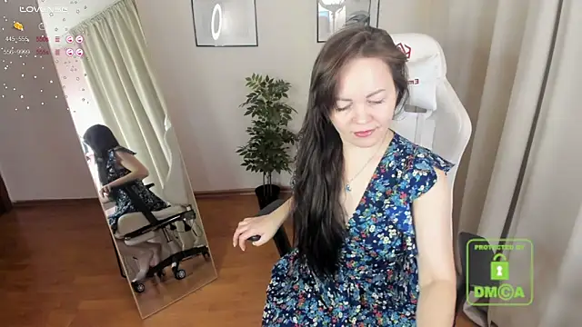 VanessaSmuth online show from 01/28/25, 01:29