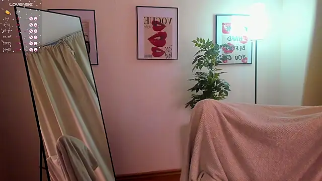 VanessaSmuth online show from 09/29/25, 01:55