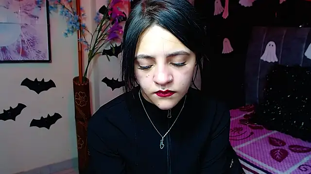 Violettasquirt online show from 10/30/25, 01:34
