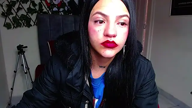 Violettasquirt online show from 05/27/26, 01:30