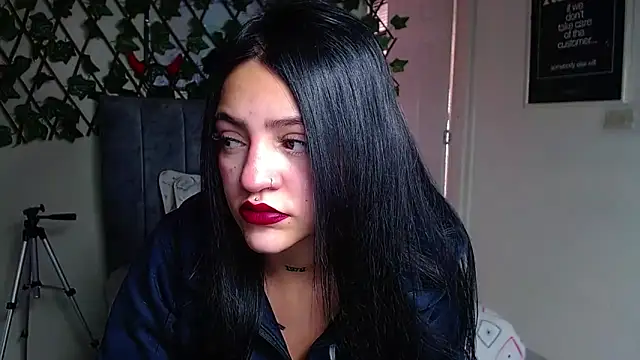 Violettasquirt online show from 06/09/26, 01:23