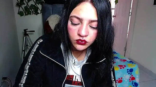 Violettasquirt online show from 07/23/26, 01:53