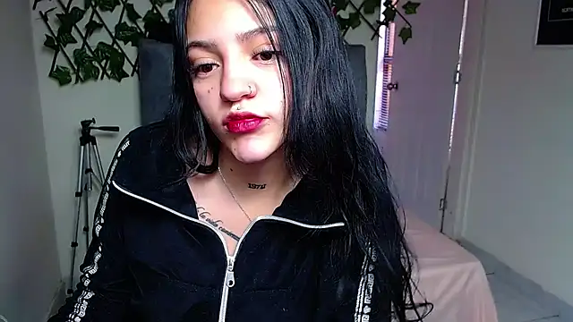 Violettasquirt online show from 07/28/26, 02:46