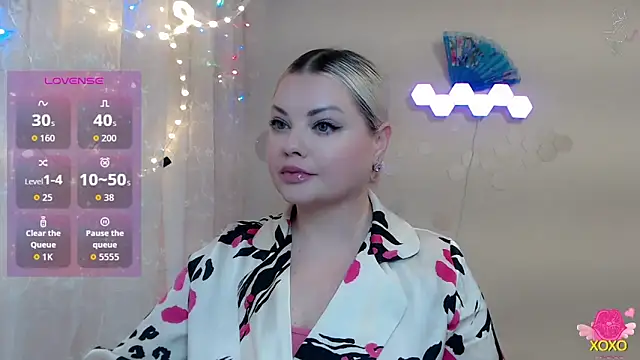 Snapshot of JewellKiss7 chatting on 02/13/26, 01:18 JewellKiss7 online show from 02/13/26, 01:18