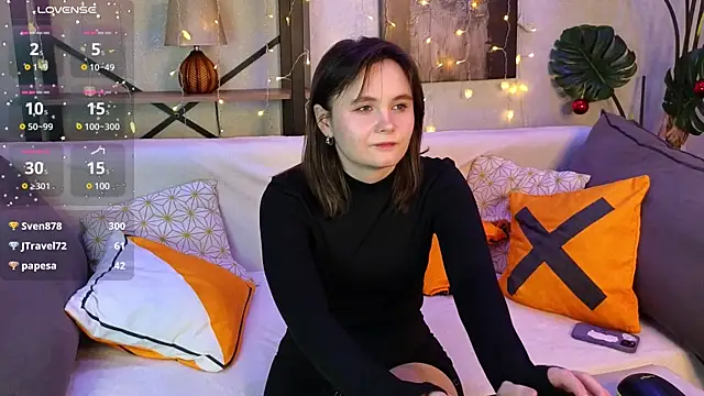 CiriRianonn online show from 12/12/24, 10:45