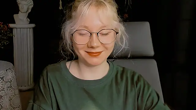 NancyMartinez online show from 12/30/24, 08:10