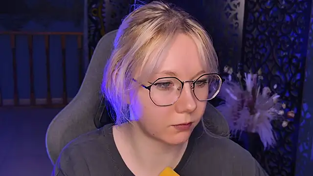 NancyMartinez online show from 01/11/25, 08:11