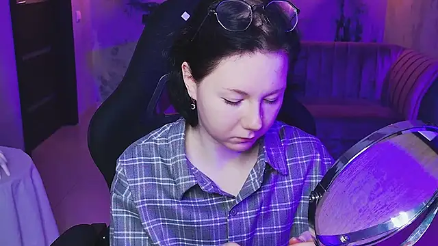 NancyMartinez online show from 10/03/25, 09:06