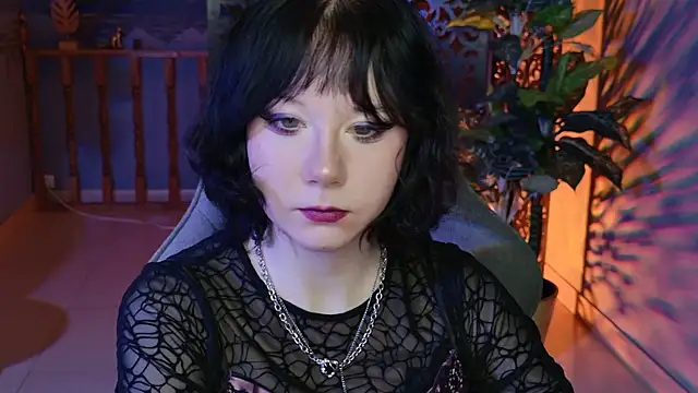 NancyMartinez online show from 11/28/25, 05:10