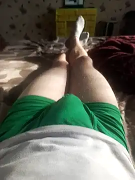 red red00 online show from 03/09/25, 12:42