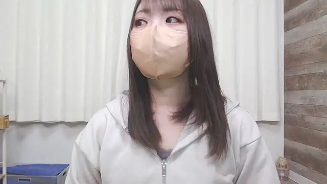 Snapshot of asahi_hime_69 chatting on 11/16/25, 10:32 asahi hime 69 online show from 11/16/25, 10:32