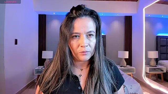 Susann Ross online show from 11/08/25, 10:48