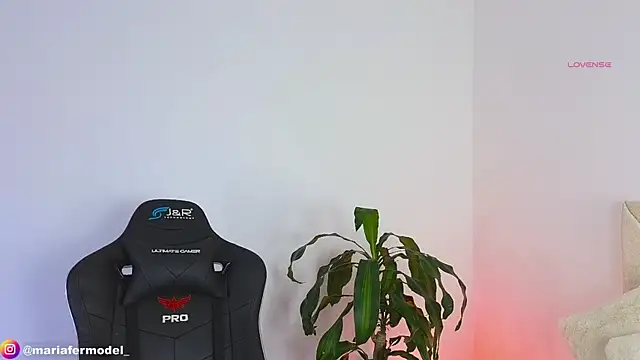 Mariafer05 online show from 12/23/24, 04:06