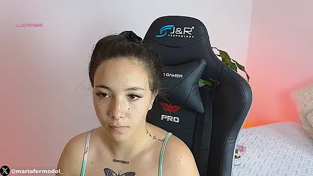 Mariafer05 online show from 12/30/24, 05:02