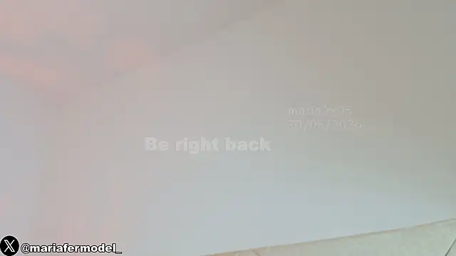 Mariafer05 online show from 05/20/26, 04:02