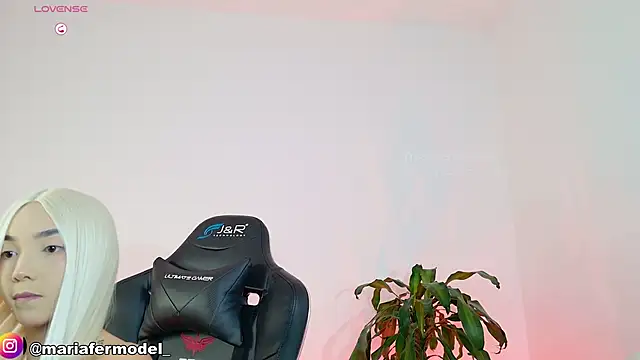 Mariafer05 online show from 05/21/26, 04:03