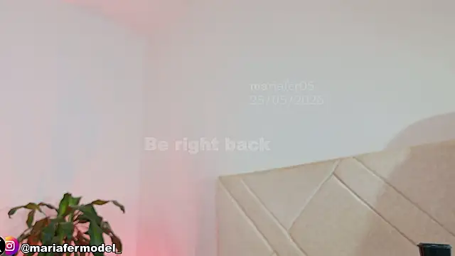 Mariafer05 online show from 05/25/26, 04:35
