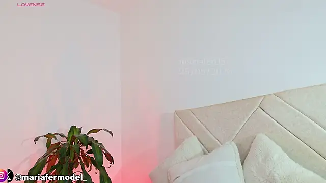 Mariafer05 online show from 05/26/26, 04:25