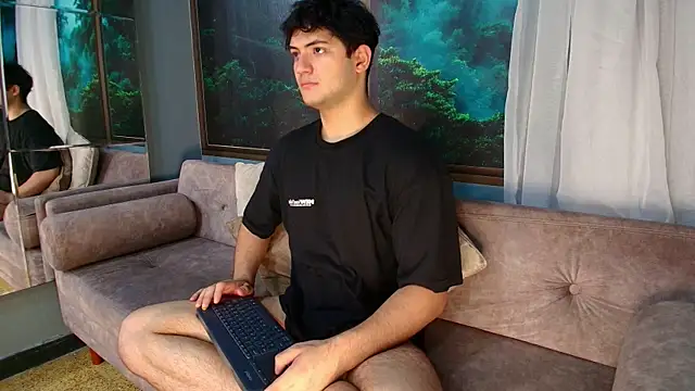 Snapshot of Mark_Evans1_ chatting on 02/13/25, 01:50 Mark Evans1 online show from 02/13/25, 01:50