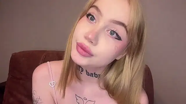 hanna cry baby online show from 02/26/25, 06:37