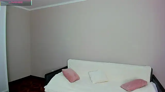 -Sacura- online show from 09/16/25, 04:19