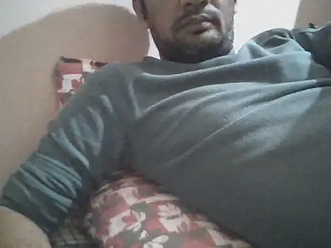 NiceBoy9099 online show from 10/23/25, 05:01