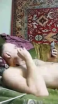 Pineapple04 online show from 01/18/25, 02:55