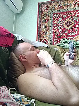 Pineapple04 online show from 07/20/26, 10:39