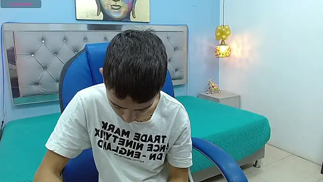 Xavii18 online show from 01/27/25, 12:16