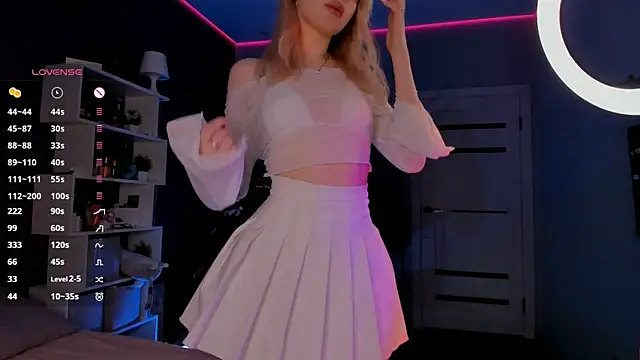 aneta alisha online show from 01/12/25, 04:31