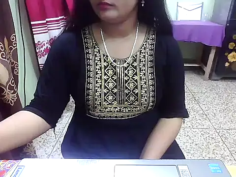 LovelyRose69 online show from 10/05/25, 02:04