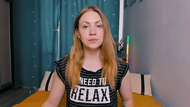InsatiableFoxX online show from 06/15/26, 02:30