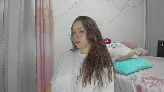 HARLEYNAPIER online show from 06/11/26, 12:32