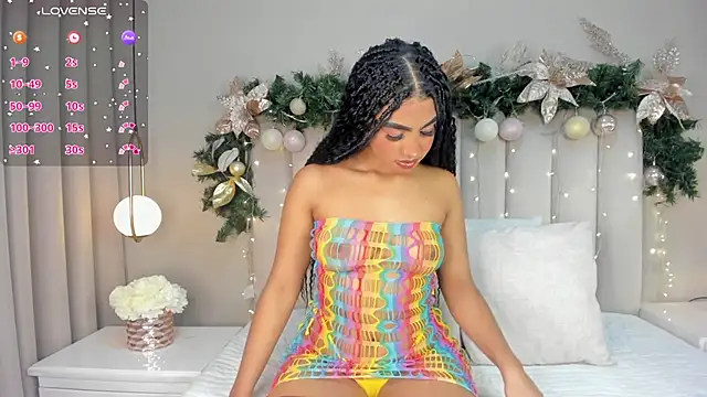 atenea roberts online show from 12/05/24, 10:34