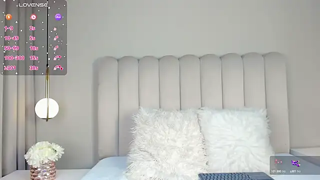 atenea roberts online show from 01/28/25, 11:07