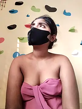 Lina-Rose online show from 03/10/25, 01:45
