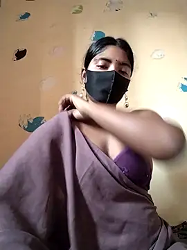 Snapshot of Lina-Rose chatting on 09/23/25, 01:08 Lina-Rose online show from 09/23/25, 01:08